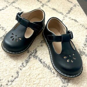Felix and Flora size 5 Maryjane style shoe